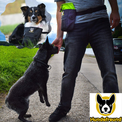 Großer Futterbeutel von Hundefreund in Schwarz-Grün am Gürtel getragen